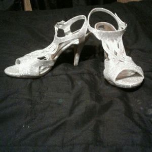 Silver Pierre Dumas high heels